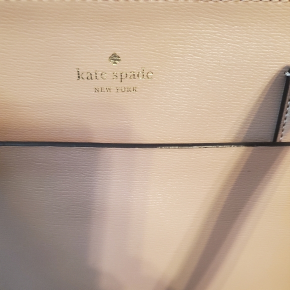 Kate Spade purse - Picture 2 of 5